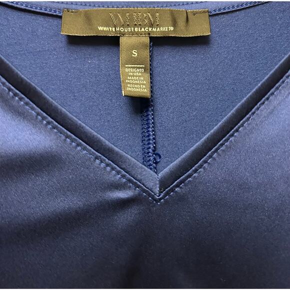 White House Black Market Midnight Blue Woven Knit Back V-Neck Blouse, Size S - Picture 3 of 4